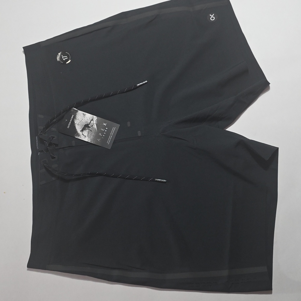 NWT Kelly Slaters "OUTERKNOWN APEX TRUNK" in Black. W/A Length 17" & Diff Sizes.